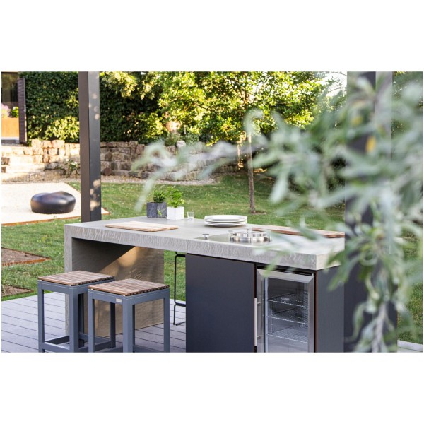 Maßgeschneiderte Outdoor-Kitchen mit Gas-Kochstelle Bofun oder dem Holzkohlegrill Monolith Classic